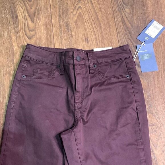 Burgundy skinny jeans 00 long.  Smooths & sculpts jegging - Picture 2 of 9